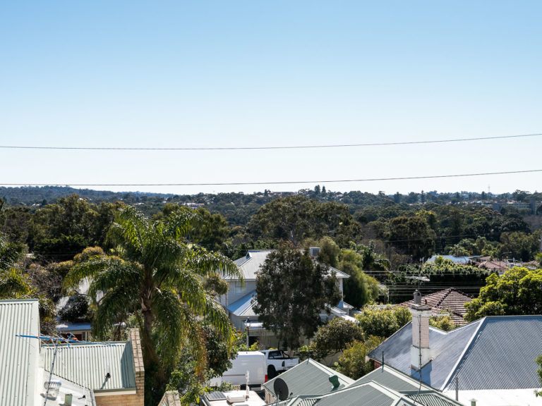 34/20 Dean Street gallery