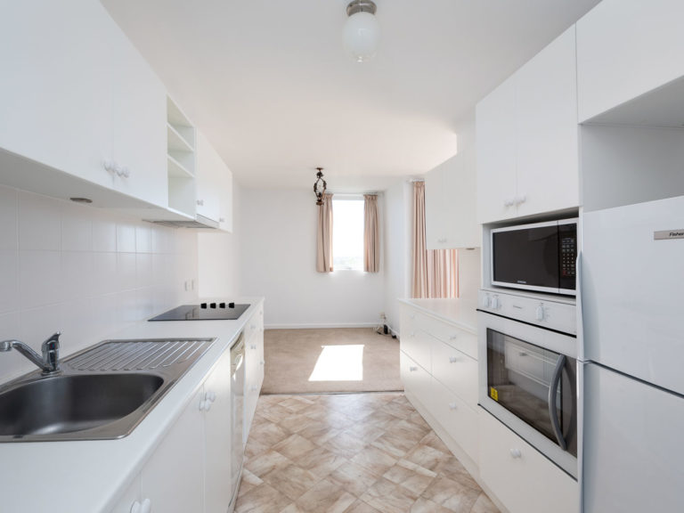 34/20 Dean Street gallery