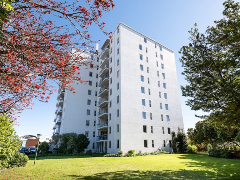 34/20 Dean Street gallery