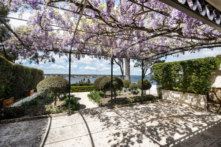 4/6 Bindaring Parade gallery