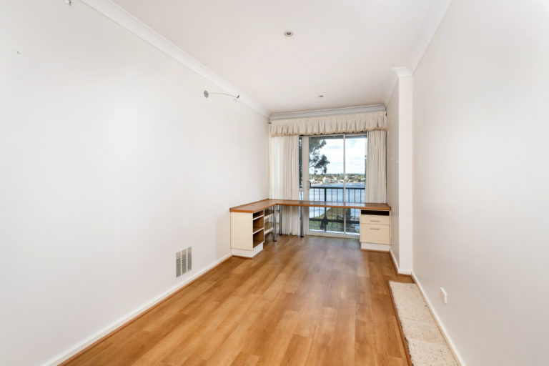 4/6 Bindaring Parade gallery