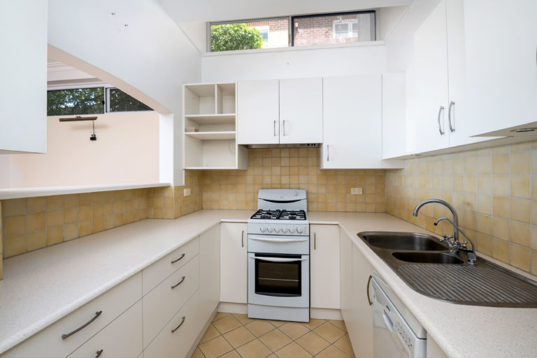 4/6 Bindaring Parade gallery