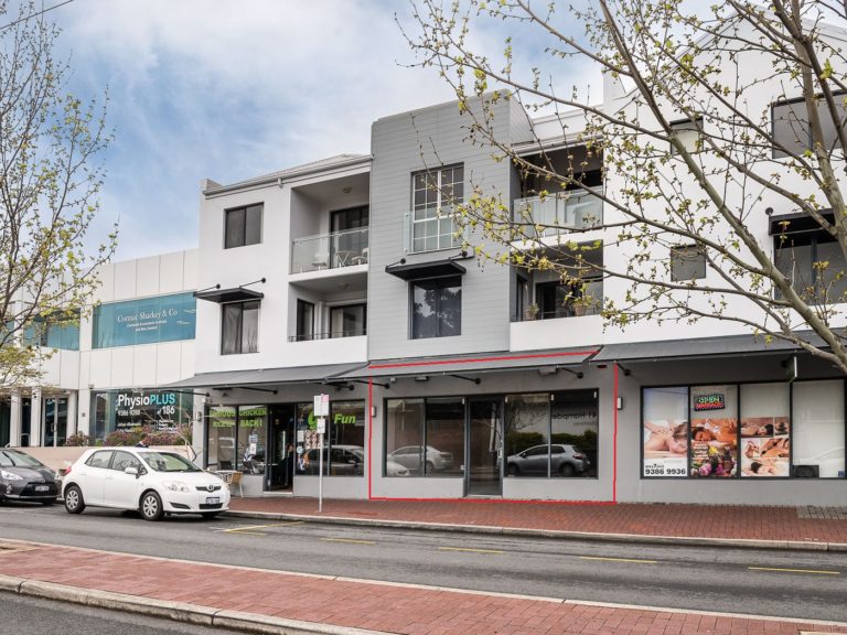 2/192 Hampden Road gallery