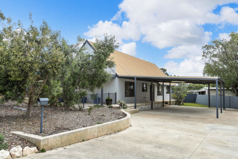 1 Scud Street gallery