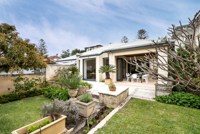 23A Grant Street gallery