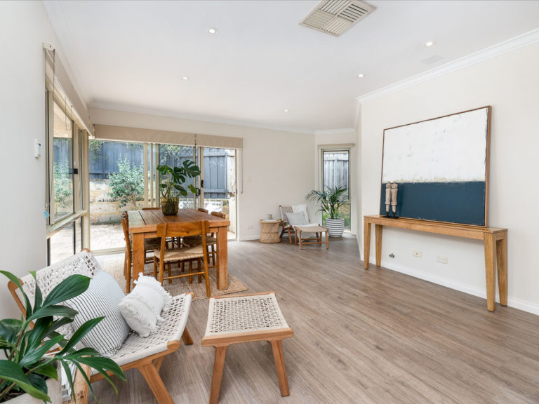 2/59 Second Avenue gallery