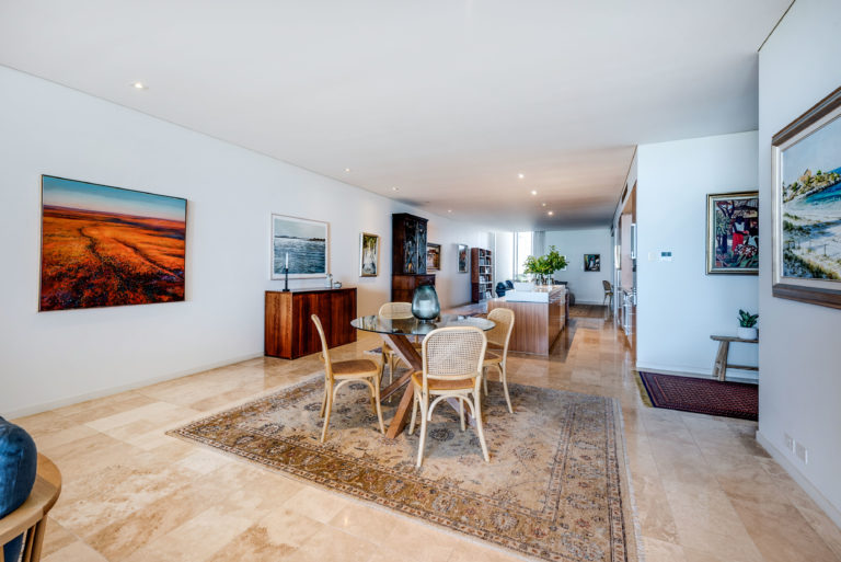 28/11 Leighton Beach Boulevard gallery