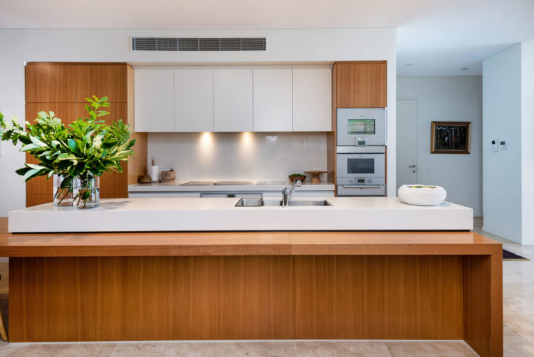 28/11 Leighton Beach Boulevard gallery