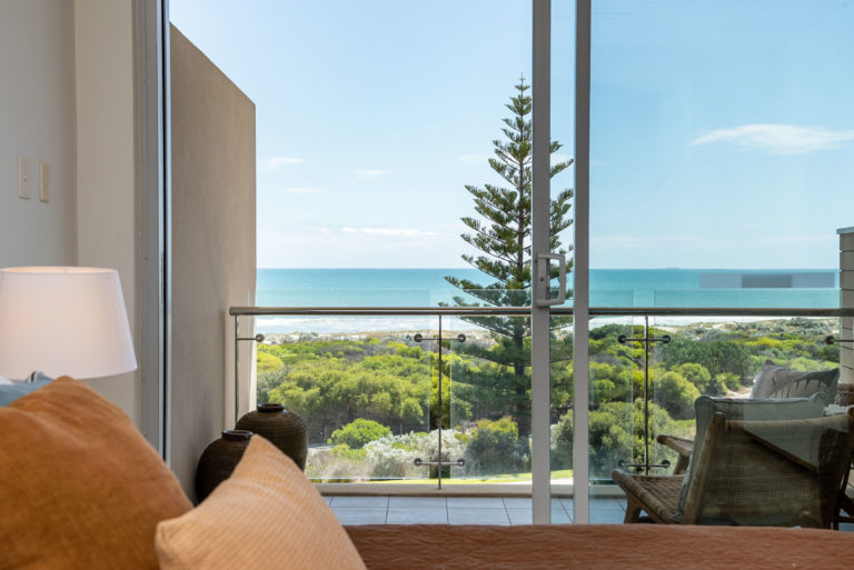 28/11 Leighton Beach Boulevard gallery