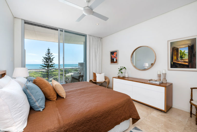 28/11 Leighton Beach Boulevard gallery