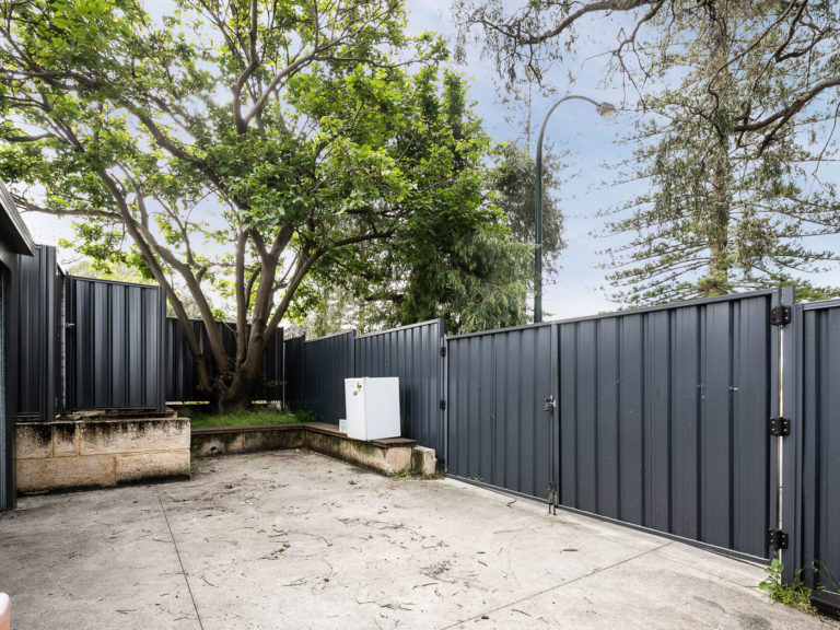 303-305 Marmion Street gallery