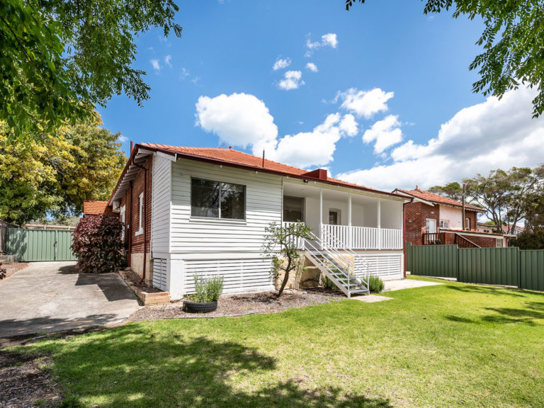 16 Queenslea Drive gallery