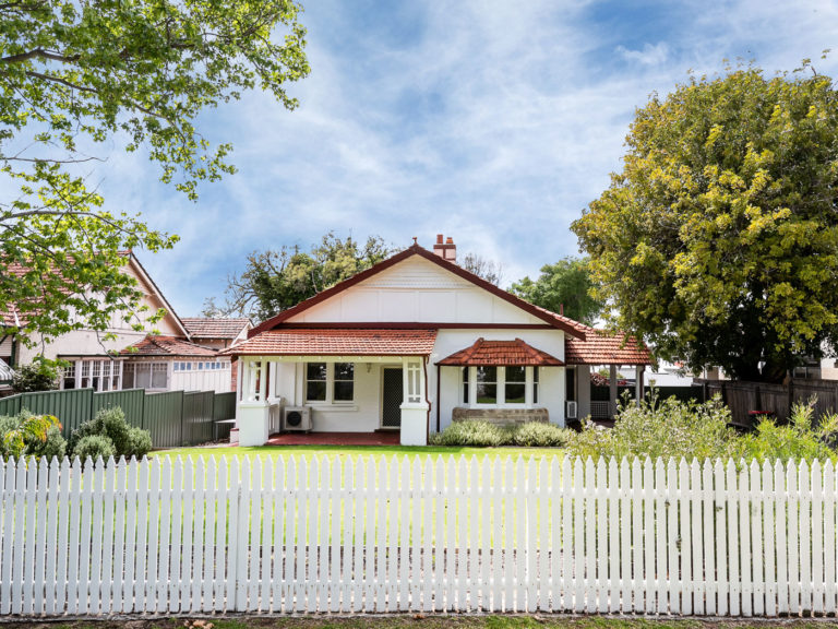 16 Queenslea Drive gallery