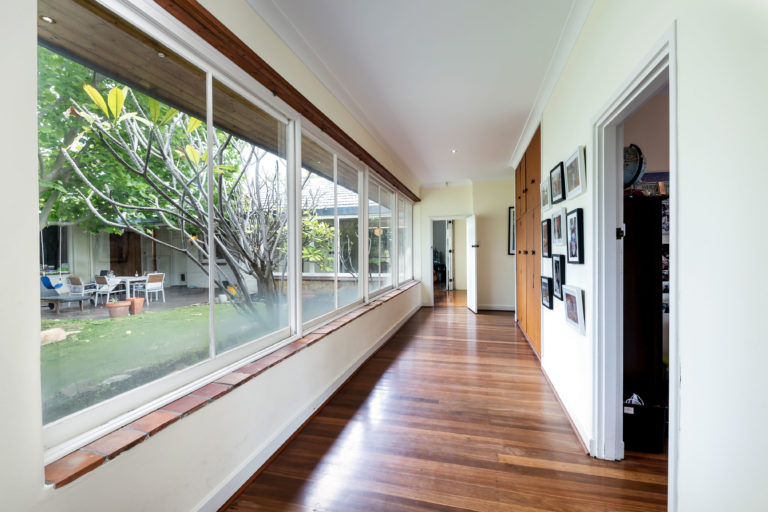 33 Leake Street gallery