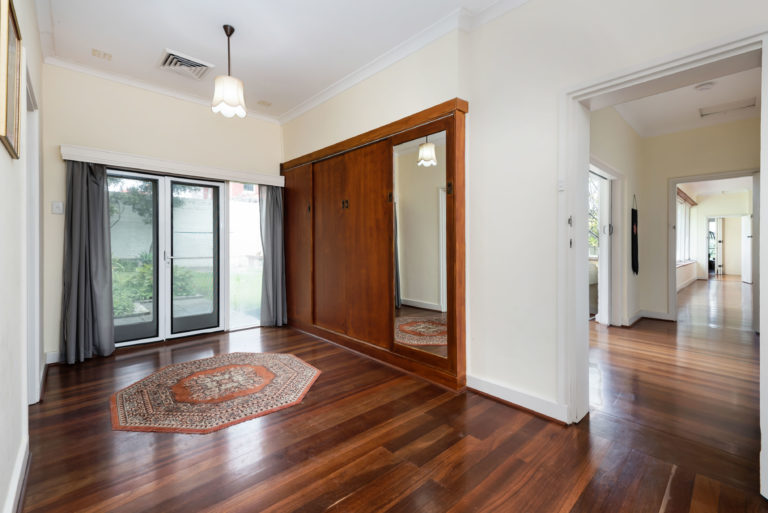 33 Leake Street gallery