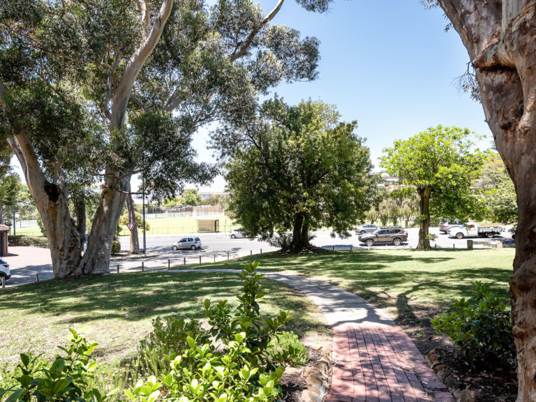 3/389 Stirling Highway gallery