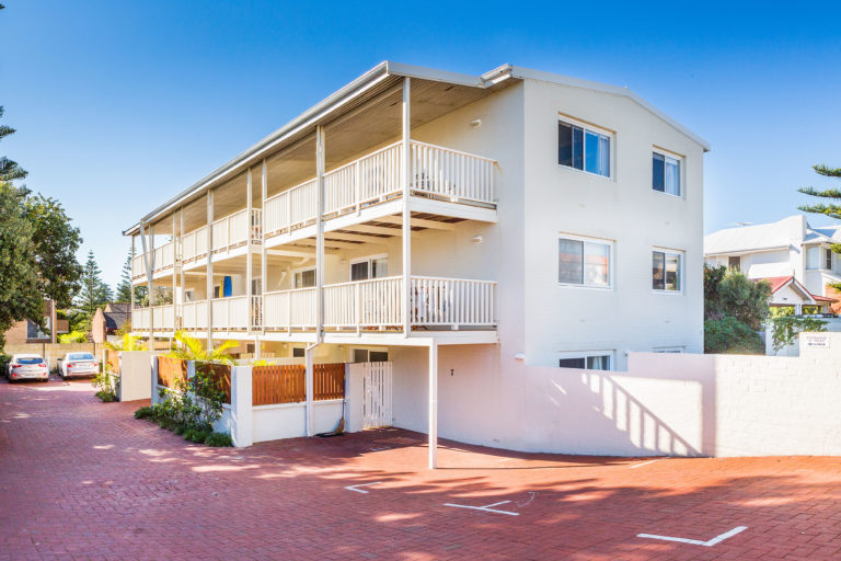 1/8 Macarthur Street gallery