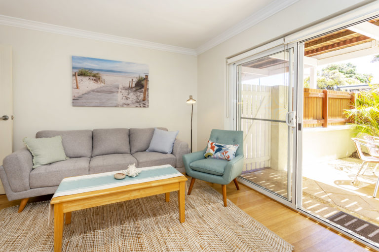 1/8 Macarthur Street gallery