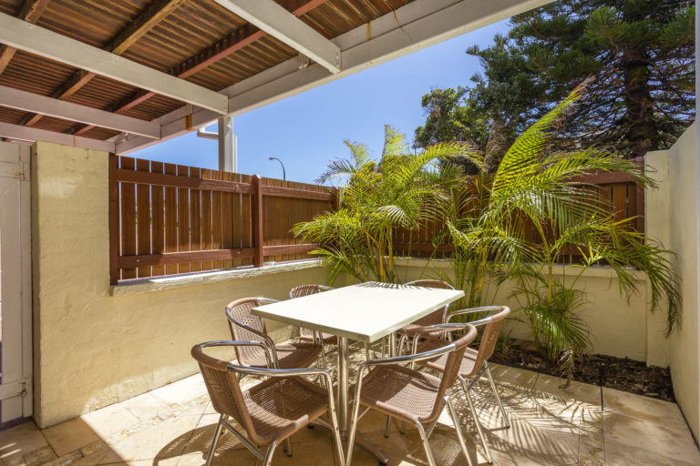 1/8 Macarthur Street gallery