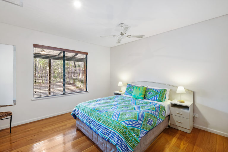 Beautifully Presented Vineyard – Cellar Door Sales – Chalets – Homestead gallery