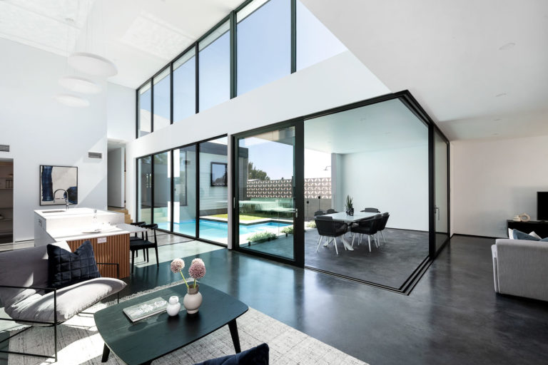 3 Lakeway Street gallery