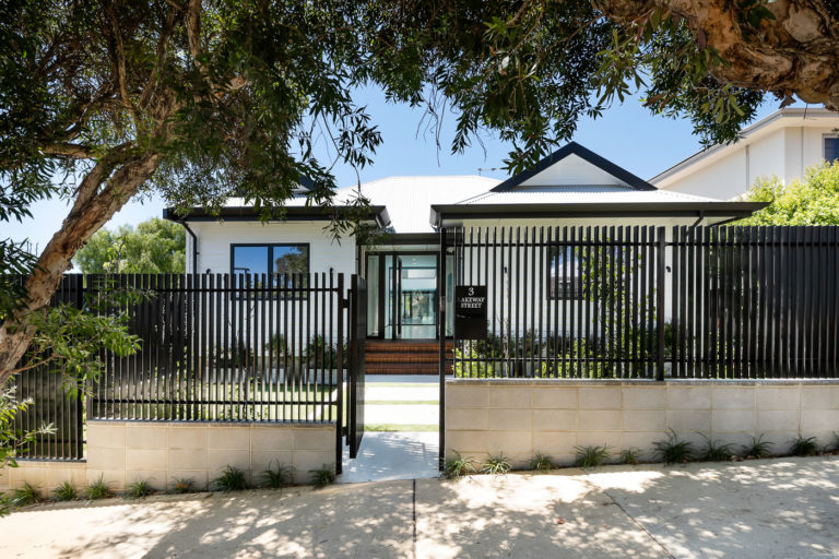 3 Lakeway Street gallery