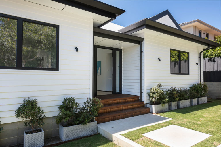 3 Lakeway Street gallery