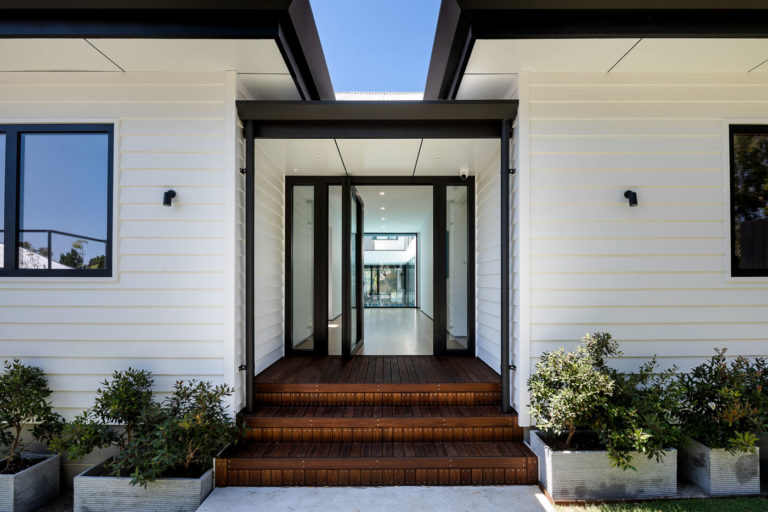 3 Lakeway Street gallery