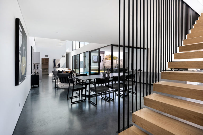 3 Lakeway Street gallery