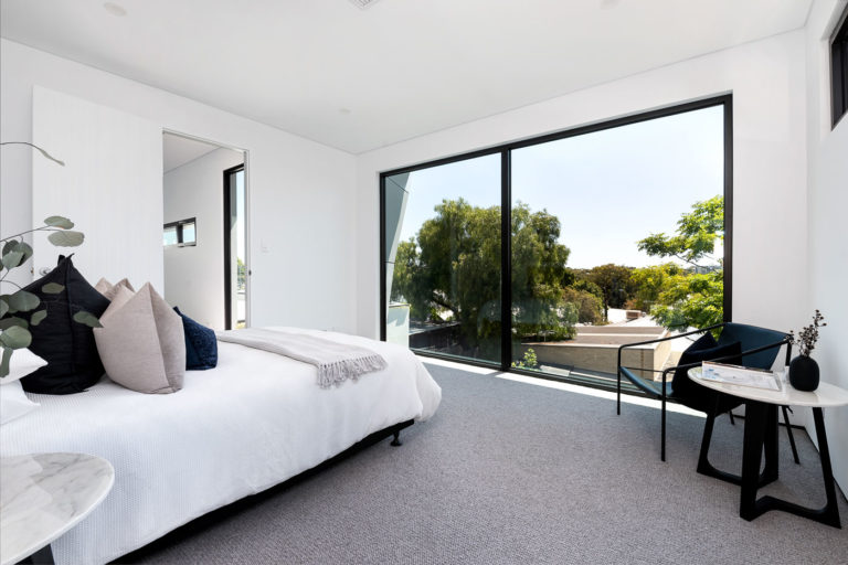 3 Lakeway Street gallery