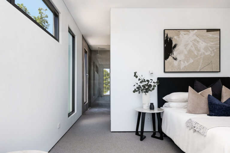 3 Lakeway Street gallery