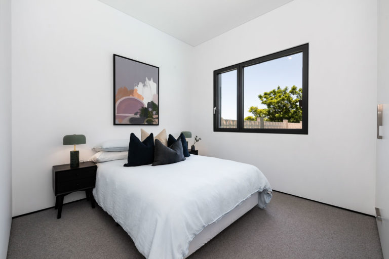 3 Lakeway Street gallery