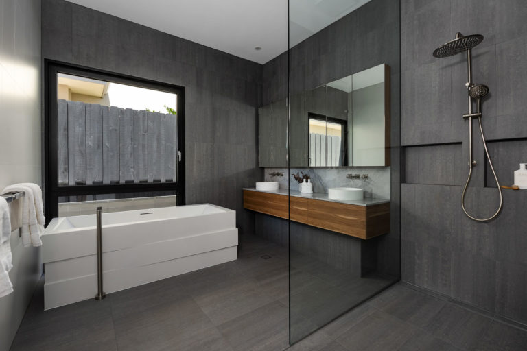 3 Lakeway Street gallery