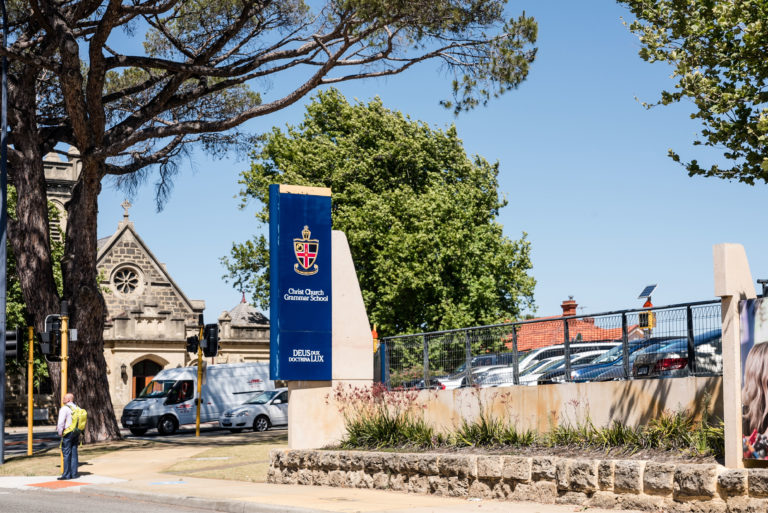 17 Doonan Road gallery