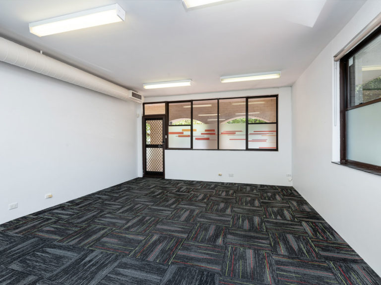 4/152 Railway Street gallery