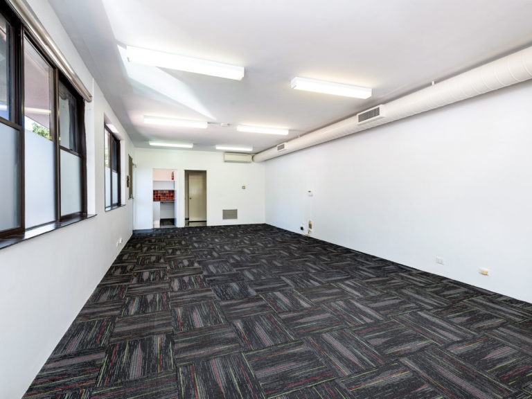 4/152 Railway Street gallery