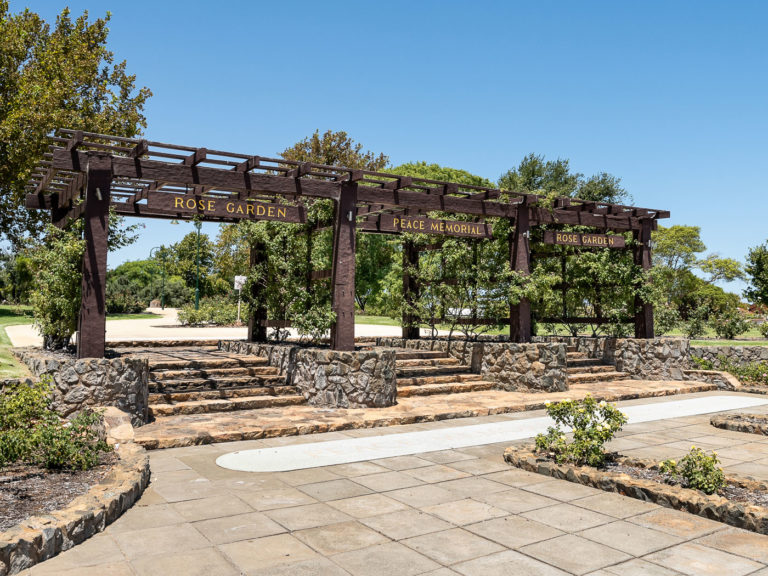 6/111 Stirling Highway gallery