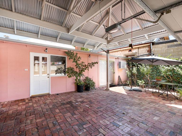 128 Hampton Road gallery