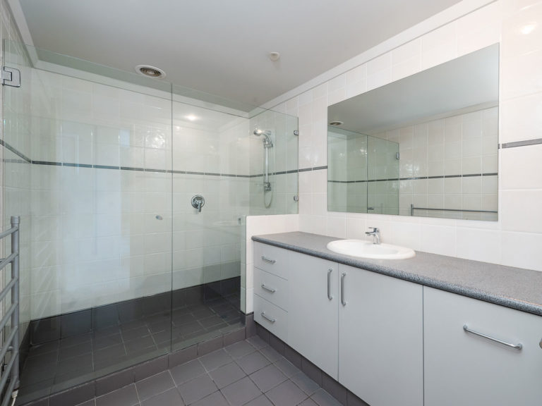 65 Rule Street gallery