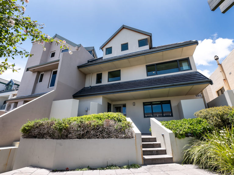 65 Rule Street gallery