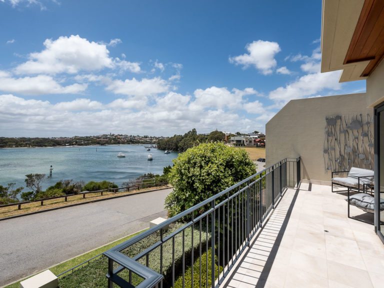 65 Rule Street gallery