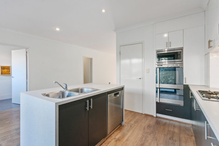 5A Murray Avenue gallery