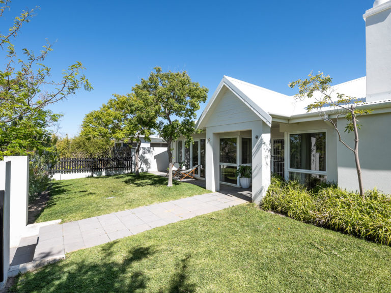 5 Florence Street gallery