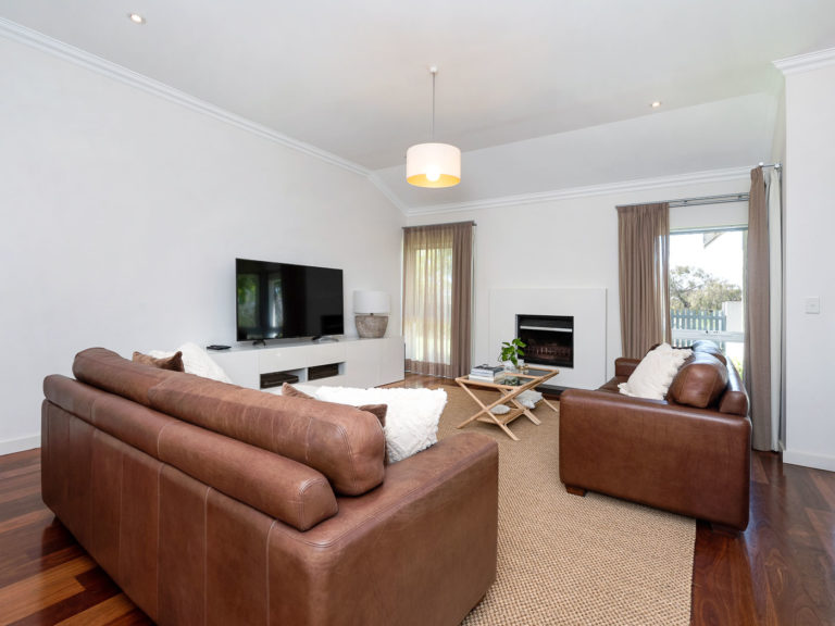 5 Florence Street gallery