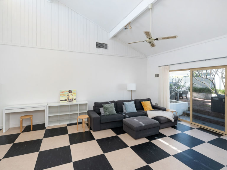 5 Florence Street gallery