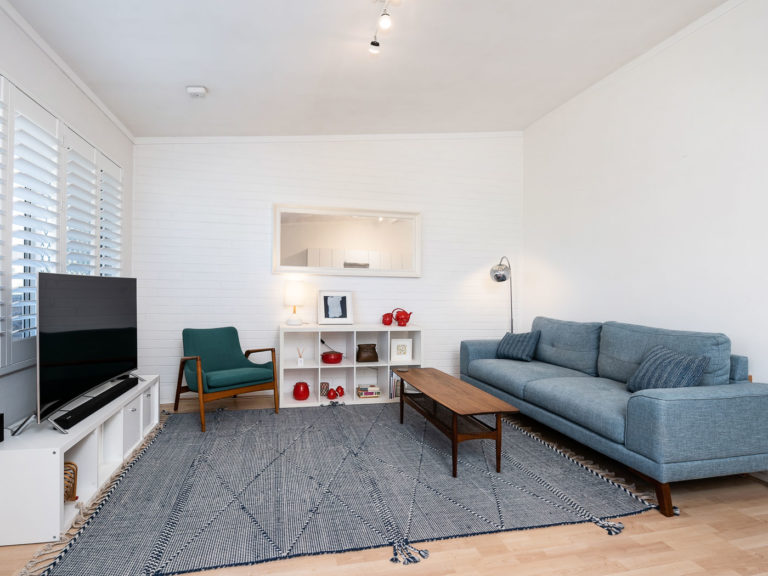 14/17 Glyde Street gallery