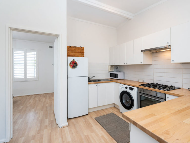 14/17 Glyde Street gallery