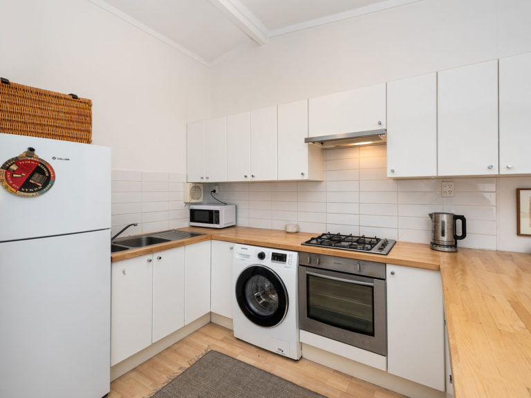 14/17 Glyde Street gallery