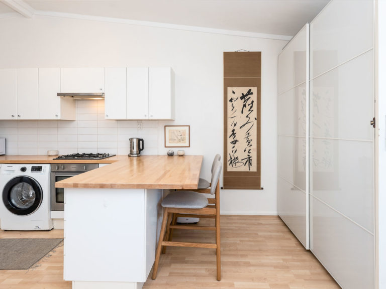 14/17 Glyde Street gallery