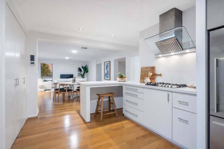 20 Prowse Street gallery